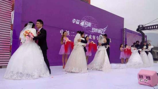完美电竞（China）官方网站新闻罐车结婚