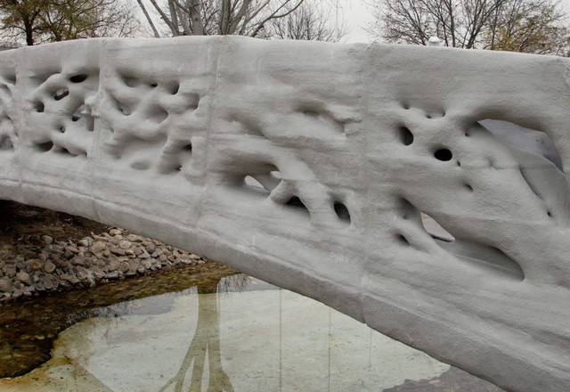 世界首座混凝土3D打印桥 西班牙落成